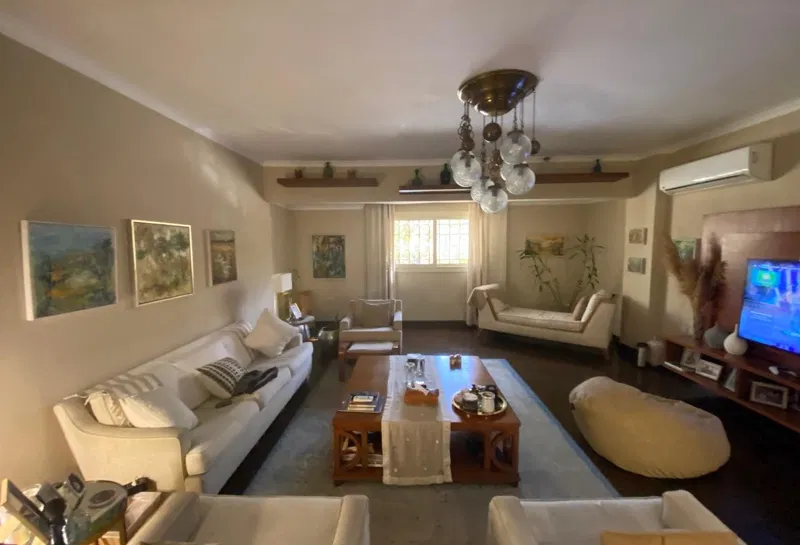 5-bedroom duplex 460 m² for sale in Gladios Garden