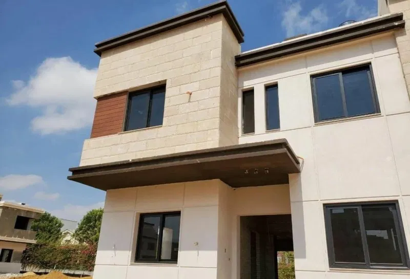 4-bedroom townhouse 190 m² for sale in Azzar