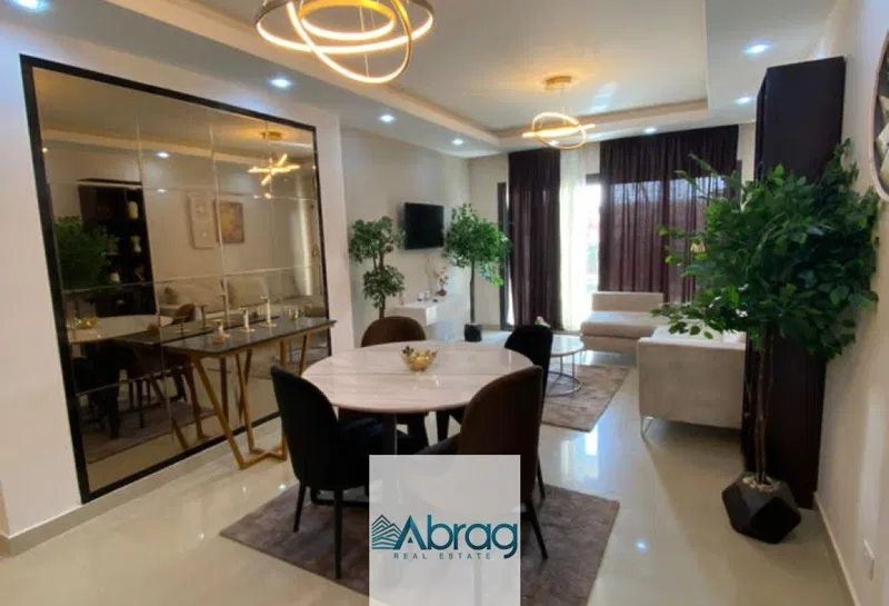دوبلكس 3 غرف 225 م² للبيع في فيلدج ويست، Village West