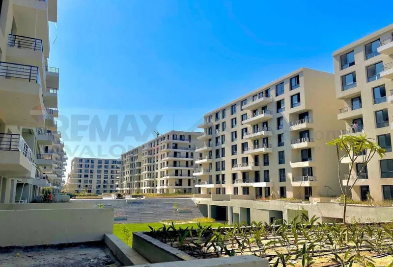 3-bedroom apartment 160 m² for sale in Palm Hills