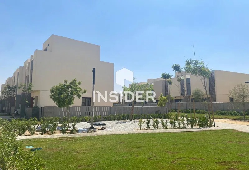 3-bedroom townhouse 247 m² for sale in Al Burouj Compound