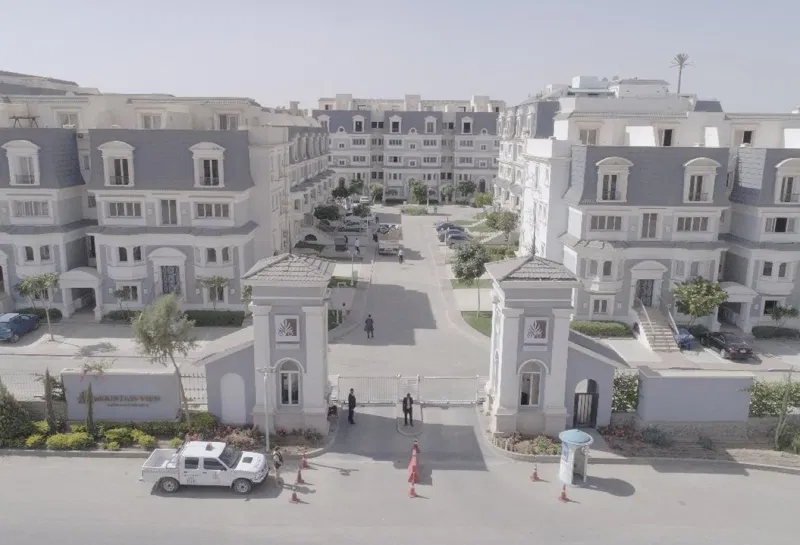 3-bedroom ivilla 235 m² for sale in Mountain View 1.1