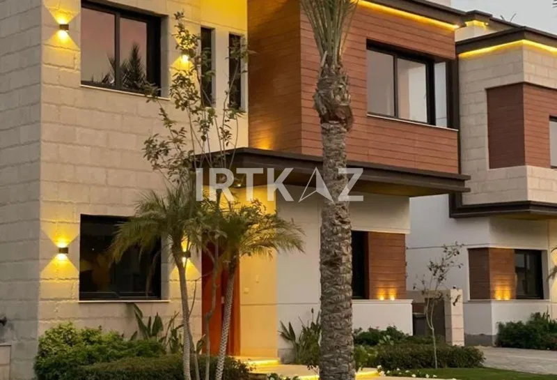 تاون هاوس 4 غرف 275 م² للبيع في ازار 2