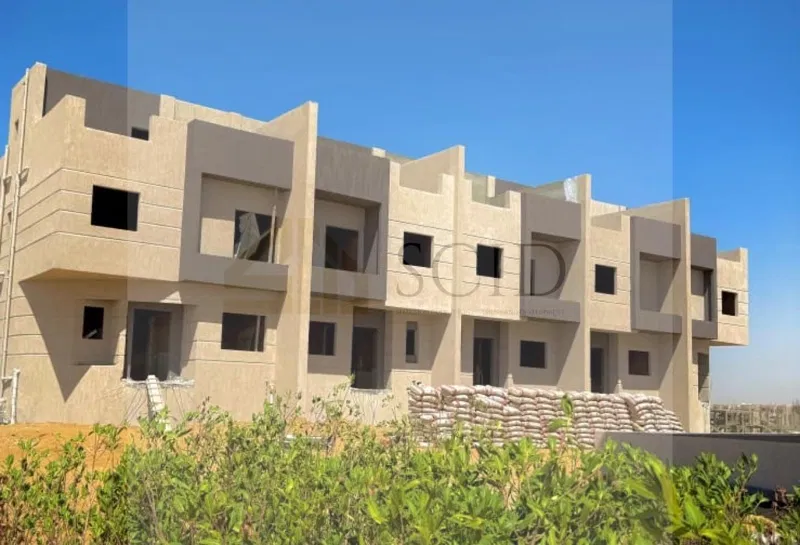 تاون هاوس 4 غرف 293 م² للبيع في Mountain View Chill Out Park