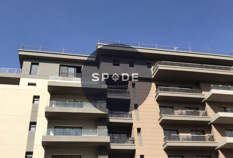 شقة 3 غرف 165 م² للبيع في Swan Lake Residence