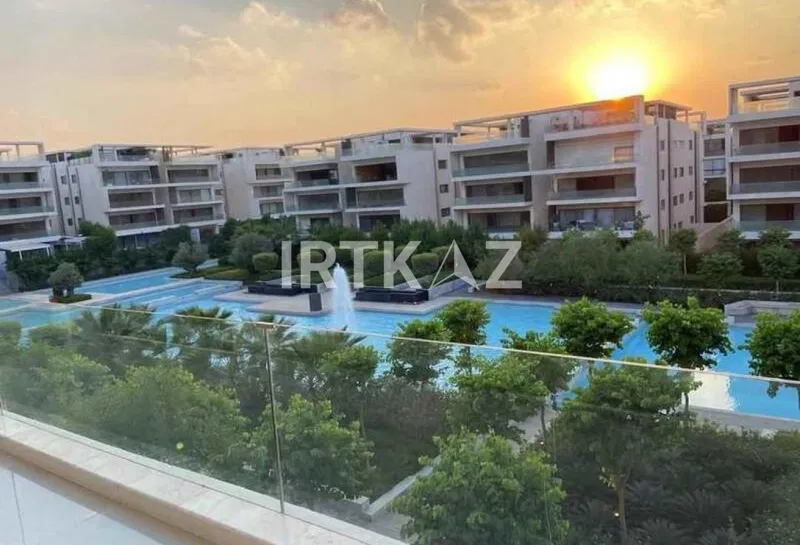 شقة غرفتين 143 م² للبيع في ليك فيو، Lake View