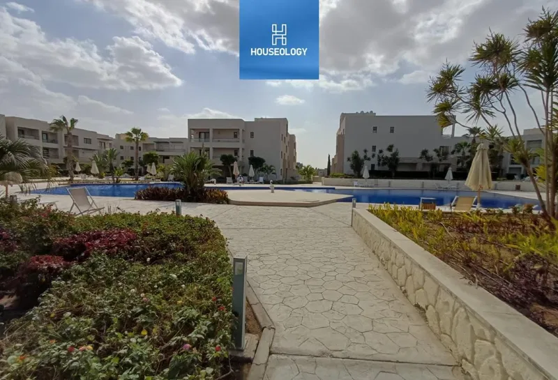 شاليه غرفتين 150 م² للبيع في Azha North