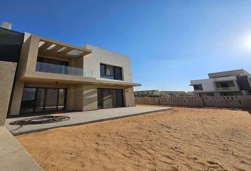 تاون هاوس 5 غرف 200 م² للبيع في Al Burouj Compound