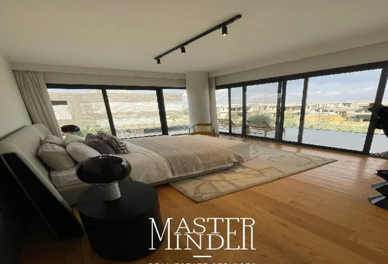 3-bedroom apartment 199 m² for sale in Swan Lake West