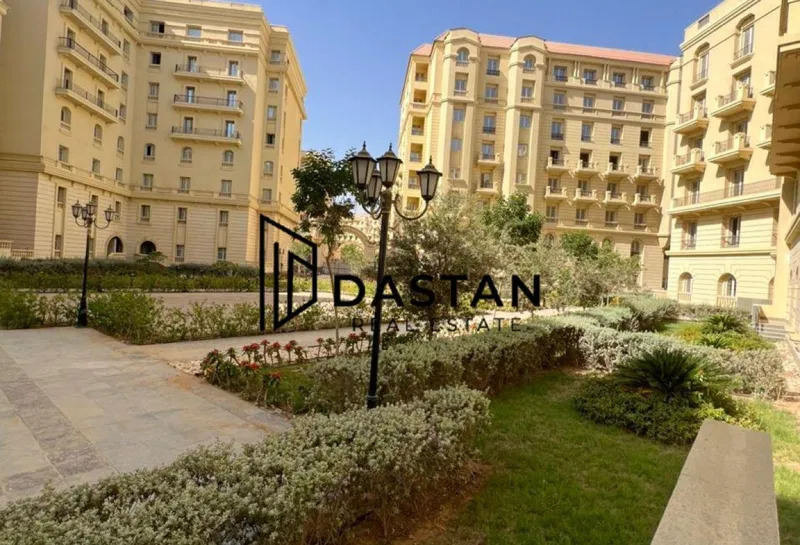 3-bedroom apartment 196 m² for sale in New Garden City