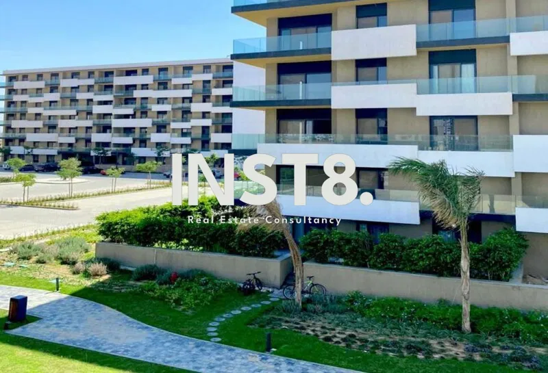 3-bedroom apartment 163 m² for sale in Al Burouj Compound