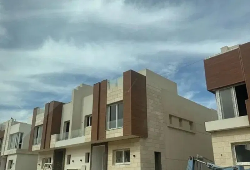 3-bedroom villa 176 m² for sale in Azzar 2