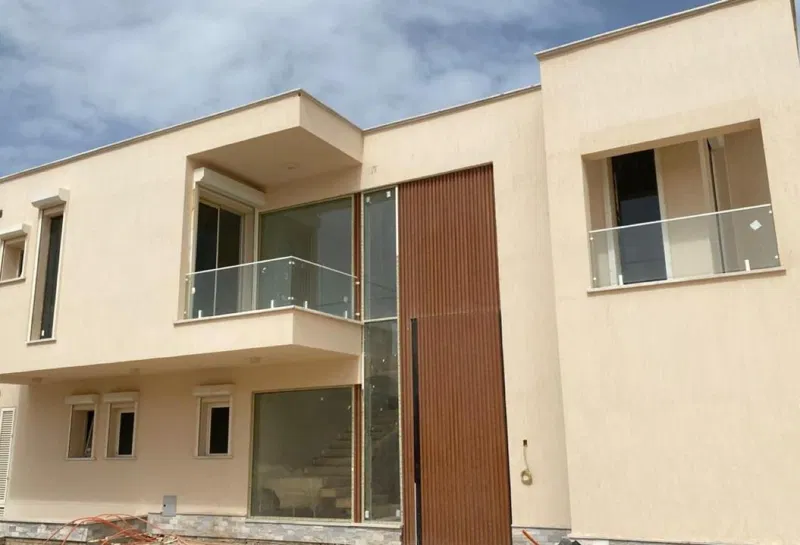 2-bedroom chalet 125 m² for sale in Direction White