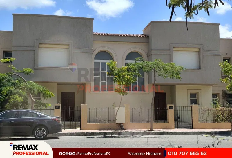 4-bedroom villa 225 m² for sale in Alex West