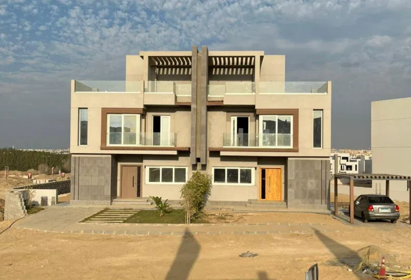 توين هاوس 4 غرف 286 م² للبيع في زايد ديونز، Zayed Dunes