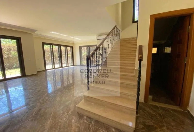 3-bedroom duplex 290 m² for sale in Villette