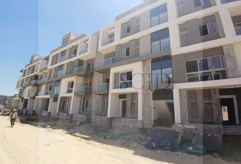 3-bedroom duplex 250 m² for sale in Terrace Compound