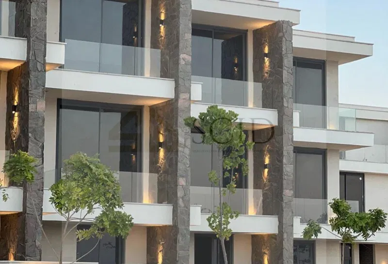 Chalet 100 m² for sale in Marina 5