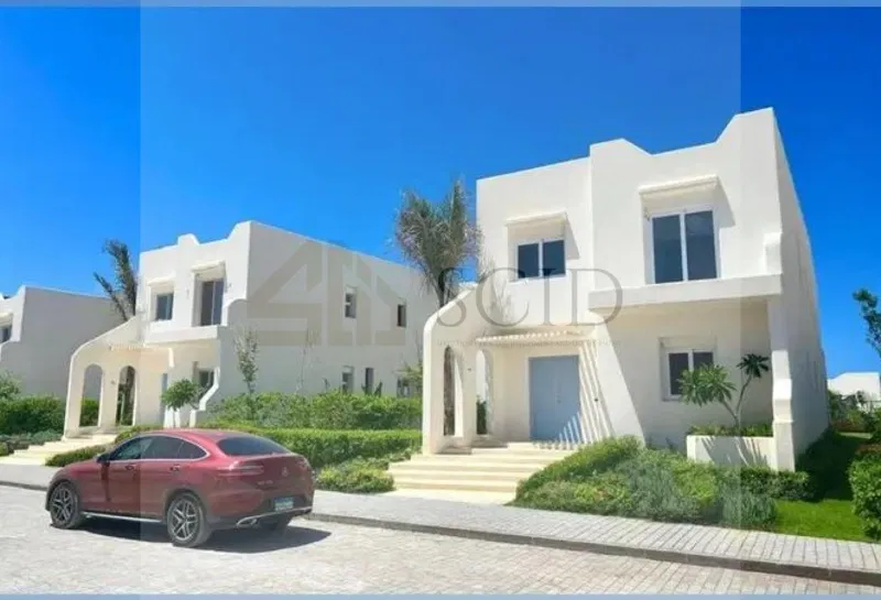 3-bedroom chalet 235 m² for sale in Mar Bay