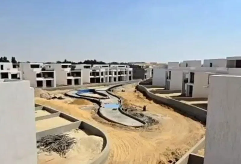 تاون هاوس 4 غرف 276 م² للبيع في ليك ويست، Lake West