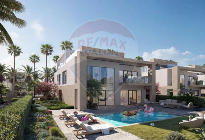 3-bedroom chalet 128 m² for sale in Mar Bay