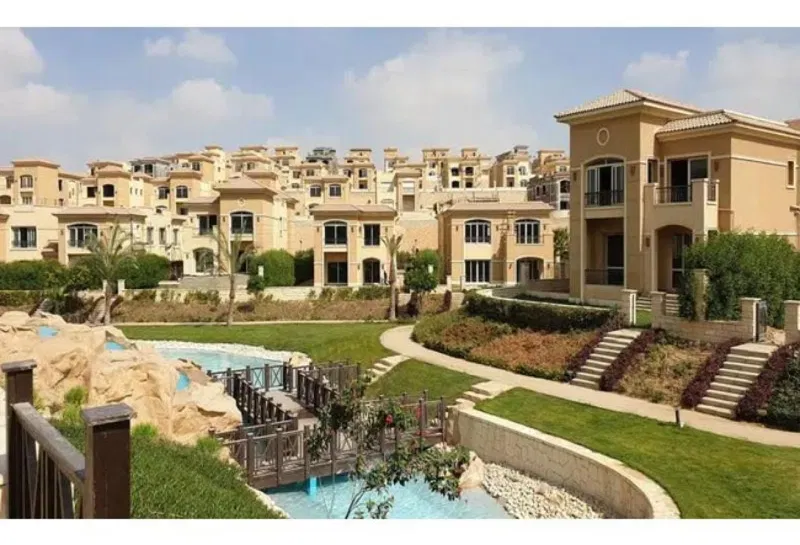 تاون هاوس 3 غرف 193 م² للبيع في The Hills at Stone Park