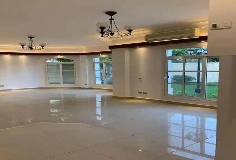 فيلا 4 غرف 350 م² للبيع في Al Khamayel city