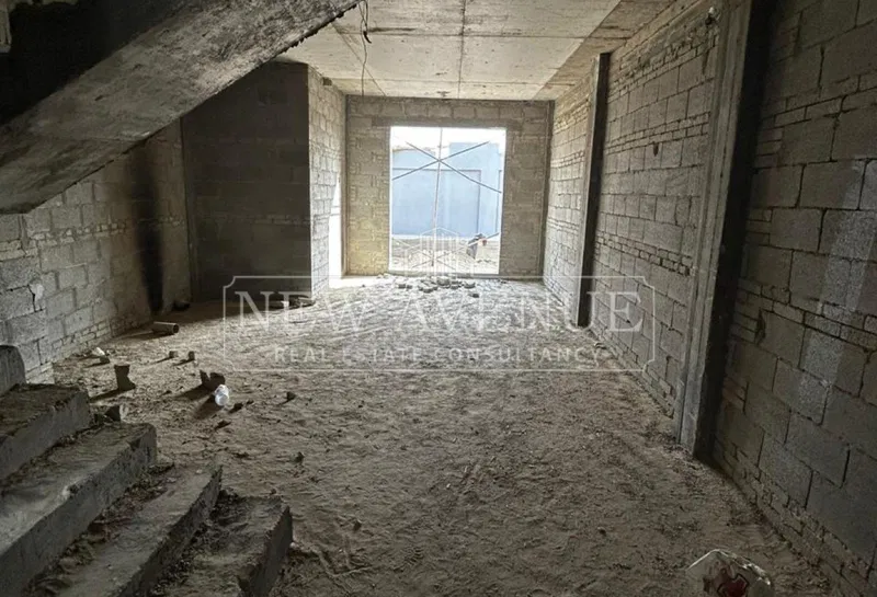 3-bedroom townhouse 185 m² for sale in Creek Town