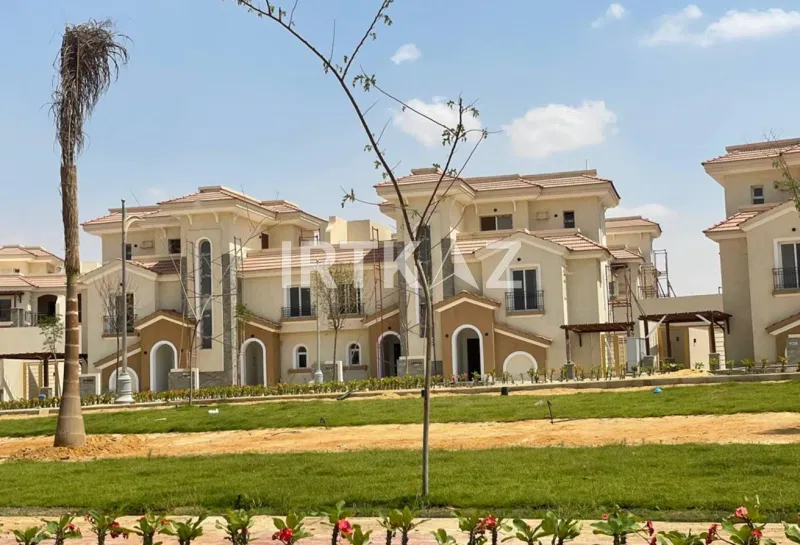 4-bedroom townhouse 391 m² for sale in Al Maqsad