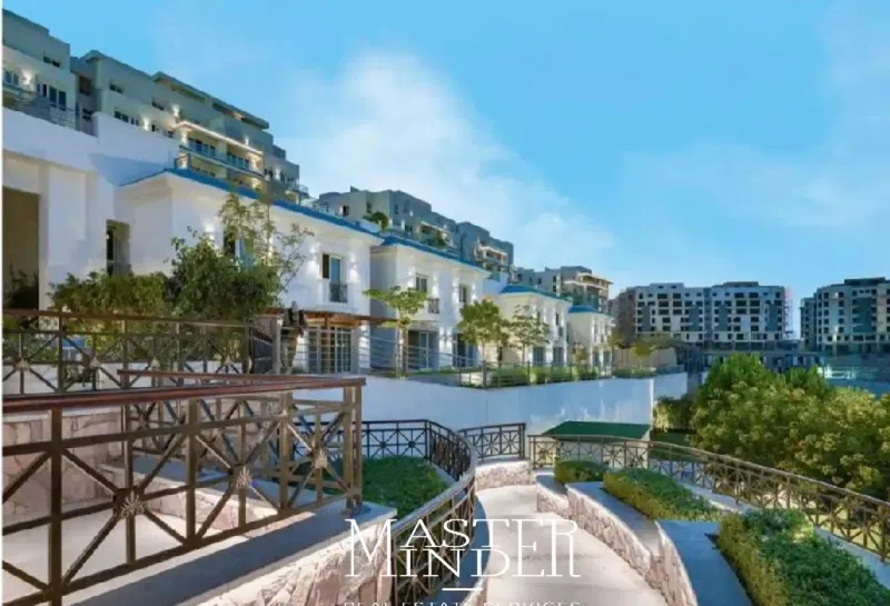 3-bedroom ivilla 245 m² for sale in Mountain View 1.1