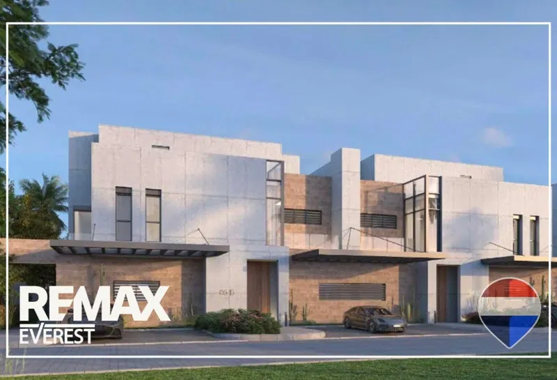 4-bedroom townhouse 236 m² for sale in Six West