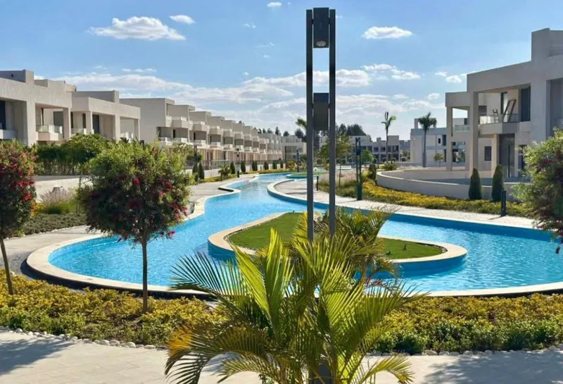 فيلا 4 غرف 256 م² للبيع في ليك ويست 4 الشيخ زايد، Lake West 4