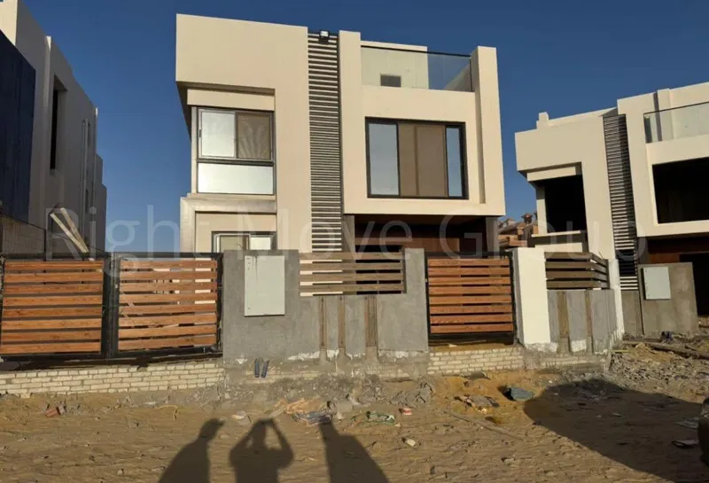 فيلا 6 غرف 378 م² للبيع في Moon Hills 3