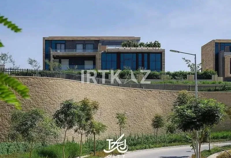 4-bedroom villa 300 m² for sale in Tag Sultan