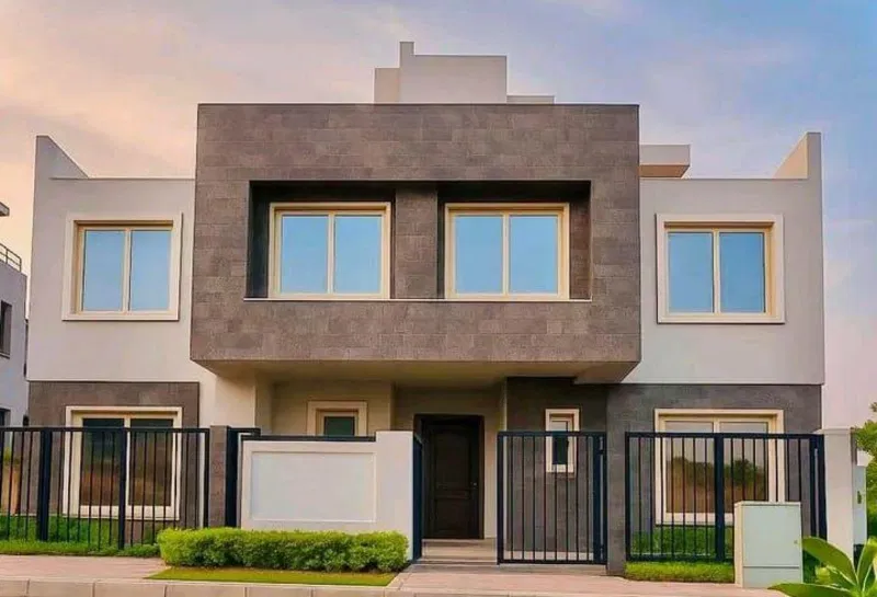 5-bedroom townhouse 365 m² for sale in Sun Capital