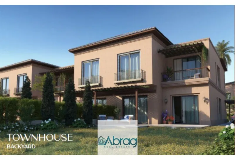 تاون هاوس 4 غرف 220 م² للبيع في فيلدج ويست، Village West