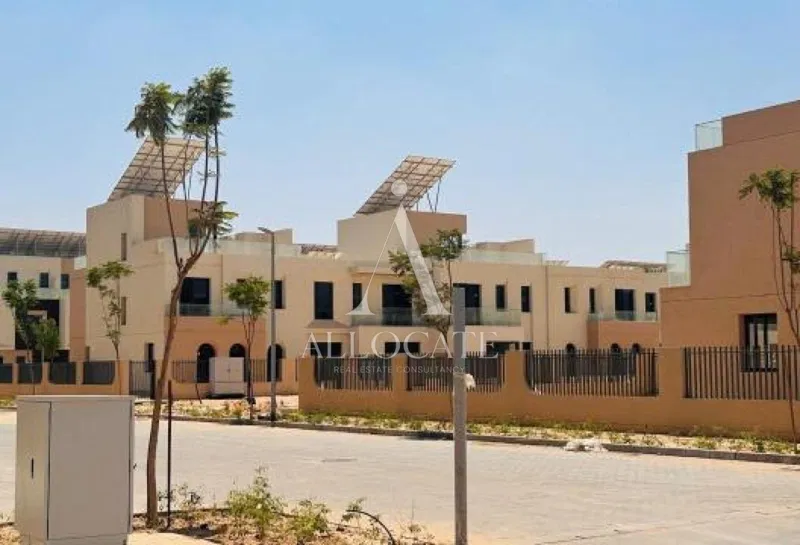 تاون هاوس 3 غرف 180 م² للبيع في فاي سوديك، Vye Sodic