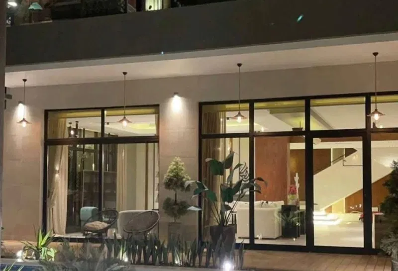 فيلا 4 غرف 245 م² للبيع في Club Hills