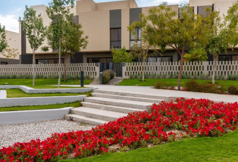 3-bedroom townhouse 196 m² for sale in Al Burouj Compound