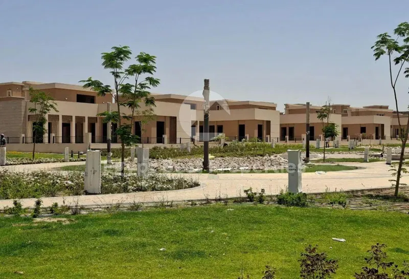 4-bedroom twin house 195 m² for sale in Taj City