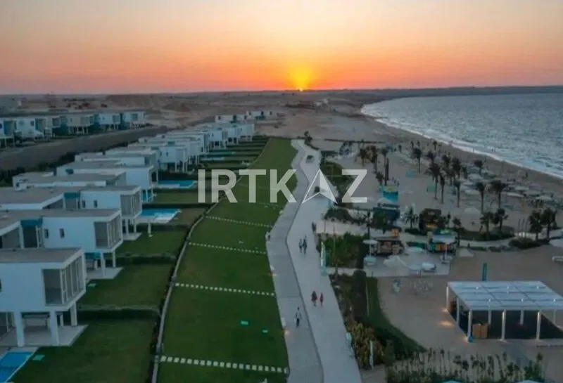 3-bedroom twin house 165 m² for sale in Salt