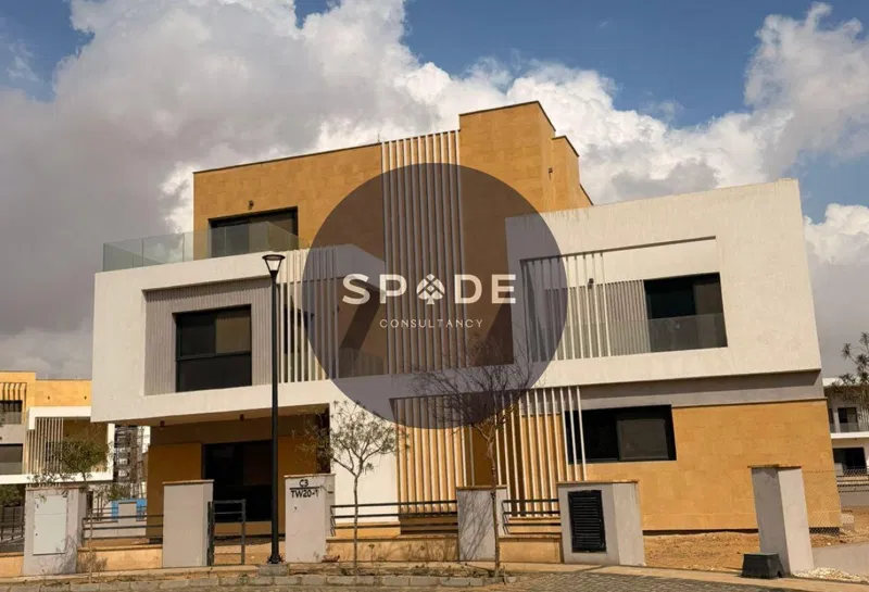 4-bedroom townhouse 262 m² for sale in ZED East