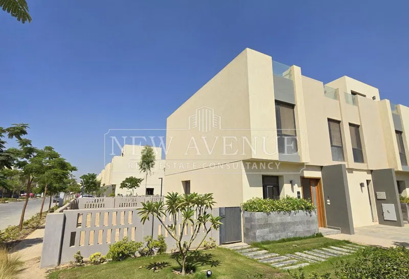 تاون هاوس 3 غرف 197 م² للبيع في Al Burouj Compound