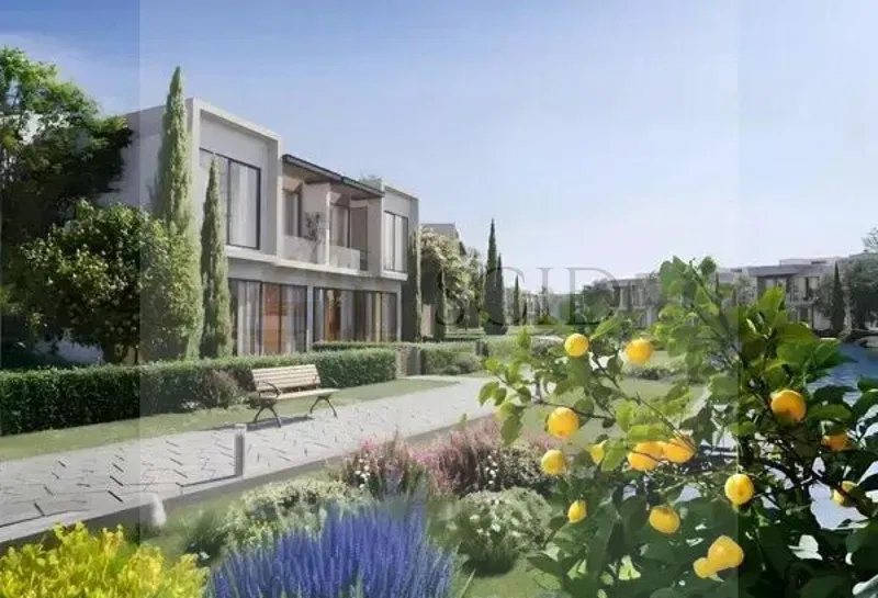 4-bedroom townhouse 208 m² for sale in Villagio