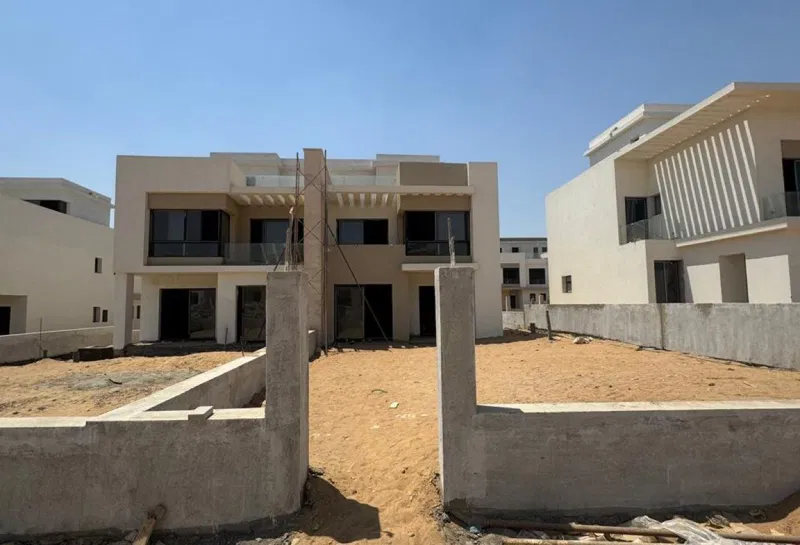 تاون هاوس 4 غرف 208 م² للبيع في هايد بارك، Cluster 18