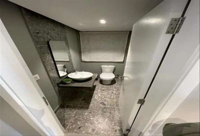 3-bedroom apartment 163 m² for sale in Village West