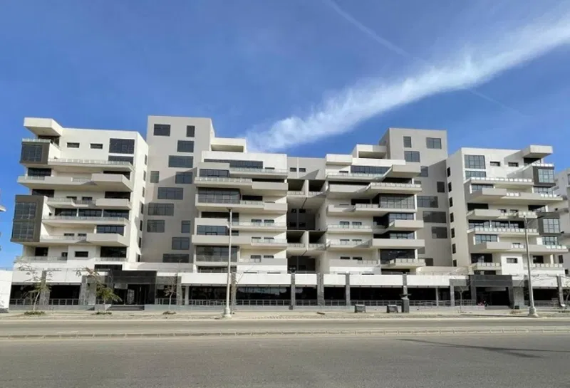 4-bedroom duplex 588 m² for sale in Jade Park