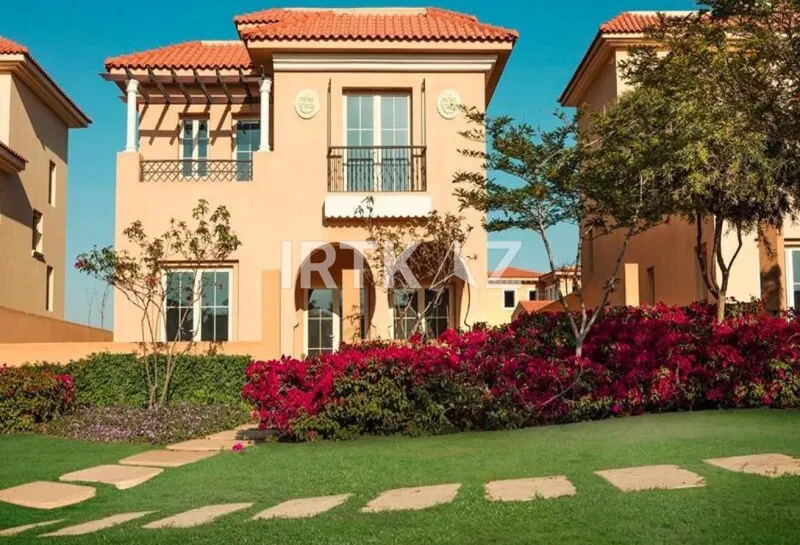 5-bedroom townhouse 247 m² for sale in Hyde Park, Garden Residence