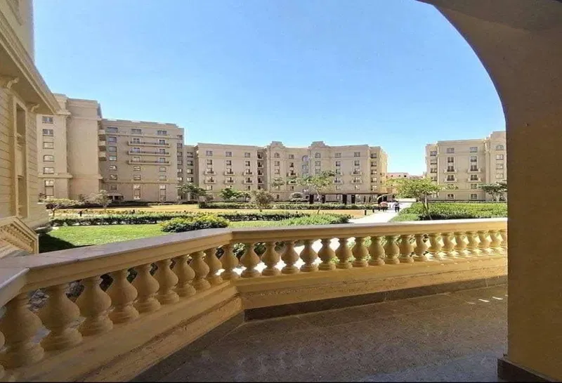 3-bedroom apartment 253 m² for sale in New Garden City