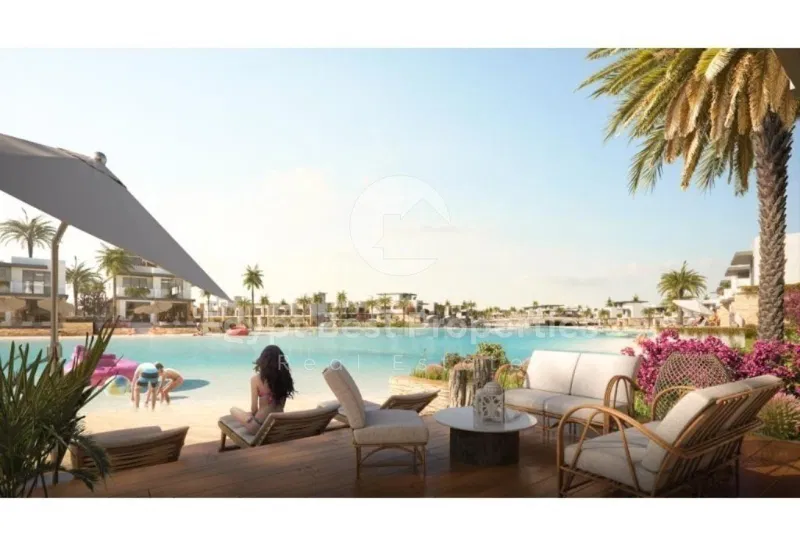 3-bedroom chalet 140 m² for sale in Almaza Bay